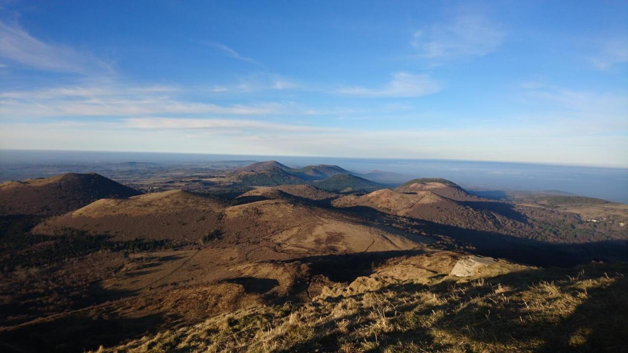 Sejour Au Coeur Des Volcans Saint-Ours  Eksteriør billede