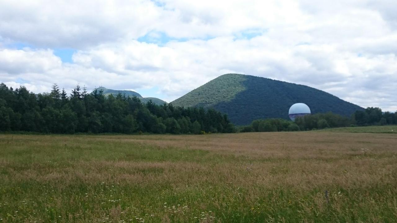 Sejour Au Coeur Des Volcans Saint-Ours  Eksteriør billede